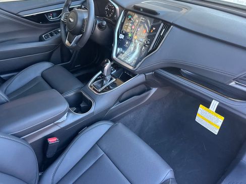New 2025 Subaru Outback Limited image 17