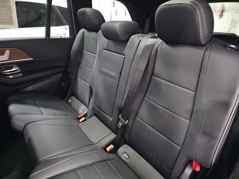 Certified 2025 Mercedes-Benz GLS 450 4MATIC image 17