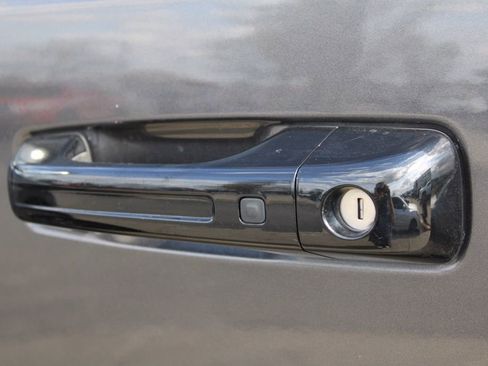 Used 2023 RAM 1500 Laramie image 15