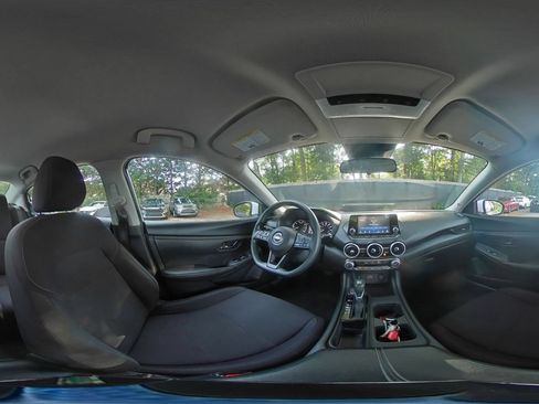 Used 2025 Nissan Sentra S FWD image 40