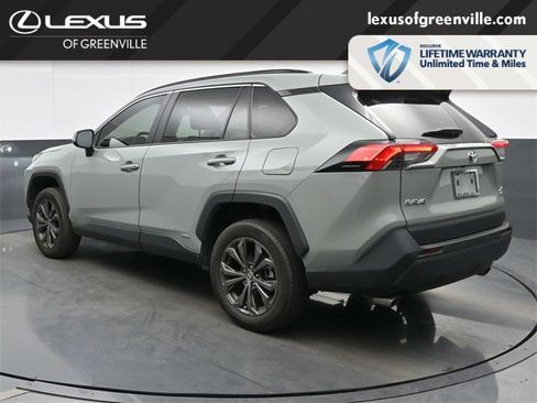 Used 2023 Toyota RAV4 XLE Premium image 6