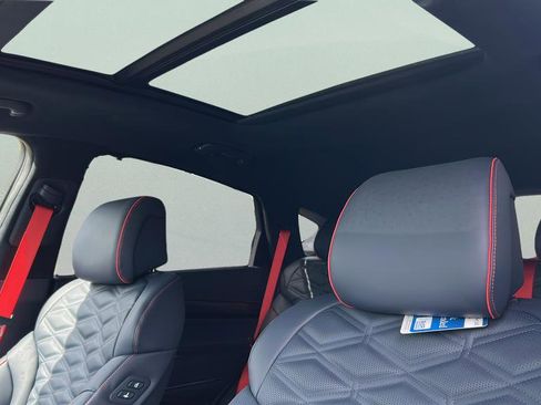 New 2026 Genesis GV80 3.5T e-SC AWD/4WD image 15