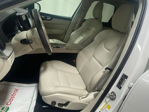 Used 2024 Volvo XC60 B5 Plus w/ Climate Package AWD/4WD image 11