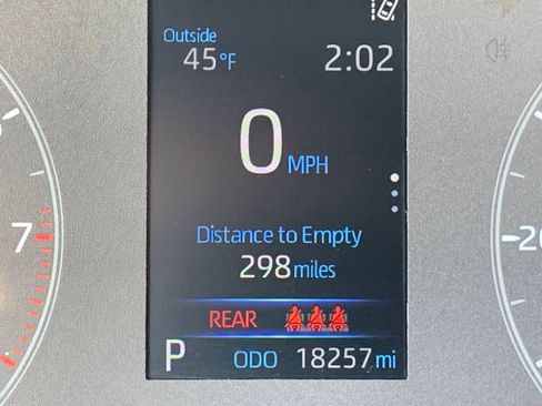 Used 2025 Toyota Corolla LE image 38