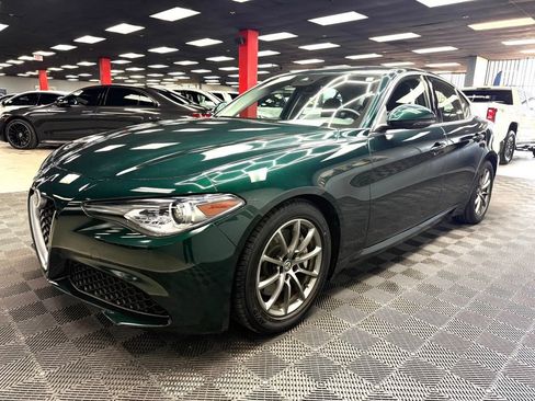 Used 2020 Alfa Romeo Giulia RWD image 7
