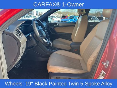 Used 2024 Volkswagen Tiguan SE R-Line image 13