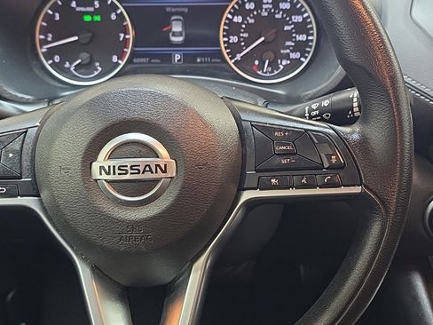 Used 2023 Nissan Sentra SV image 17