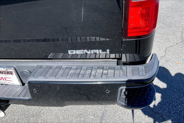 Used 2015 GMC Sierra 1500 Denali AWD/4WD image 32