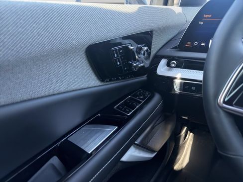 Used 2025 Cadillac Optiq Luxury 1 AWD/4WD image 25
