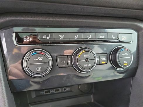 Used 2020 Volkswagen Tiguan SEL Premium R-Line w/ 3rd Row Seat Package image 24