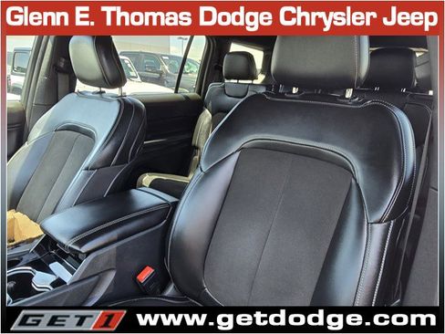 Used 2023 Jeep Grand Cherokee L Laredo RWD image 23