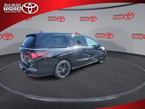 Used 2023 Honda Odyssey Sport image 8