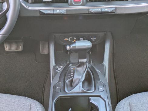 Certified 2025 Kia K4 EX image 19