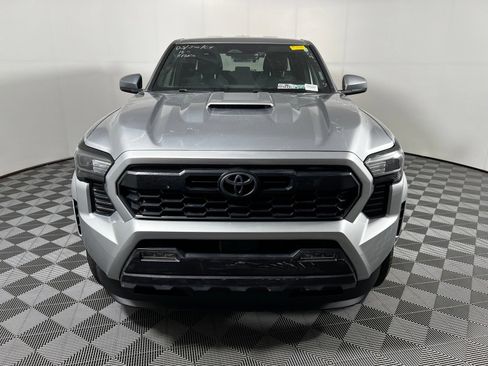 Used 2024 Toyota Tacoma TRD Sport RWD image 2