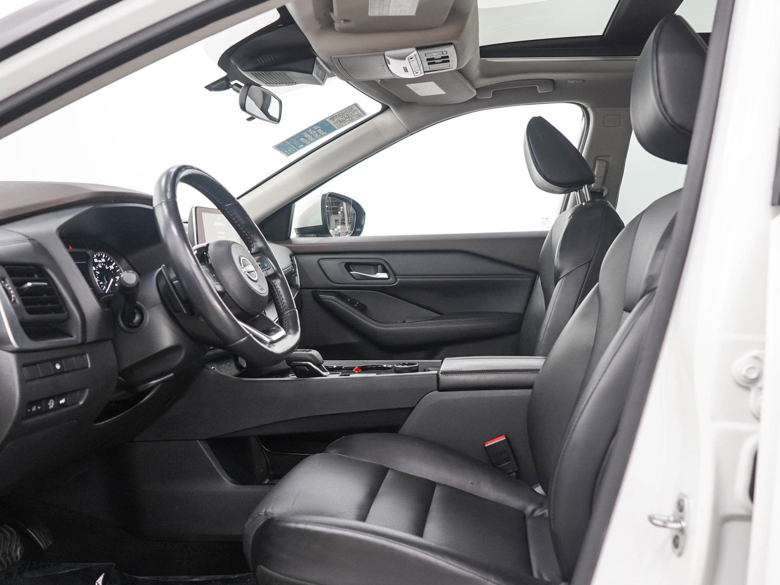 Used 2023 Nissan Rogue SV w/ SV Premium B Package AWD/4WD image 22