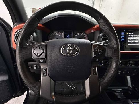 Certified 2018 Toyota Tacoma TRD Sport image 16
