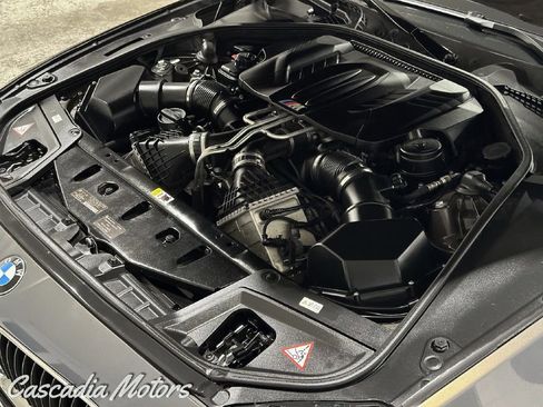 Used 2013 BMW M5 image 37