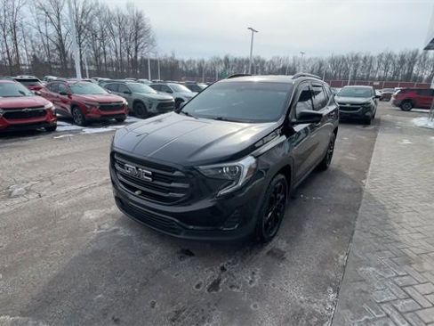 Certified 2021 GMC Terrain SLE w/ Driver Convenience Package image 3