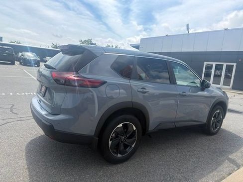 Used 2026 Nissan Rogue SV w/ Cold Weather Package AWD/4WD image 5
