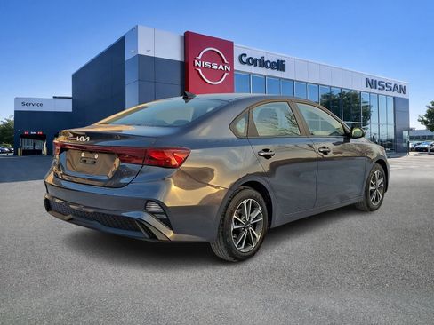 Used 2024 Kia Forte LXS image 6