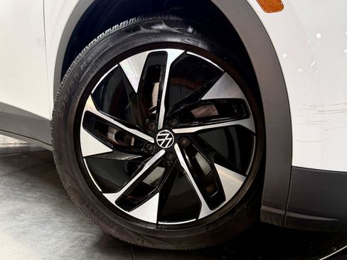 Used 2022 Volkswagen ID.4 Pro S RWD image 11