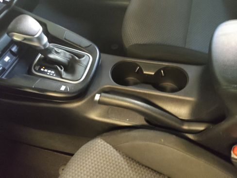 Used 2025 Kia Soul LX FWD image 26