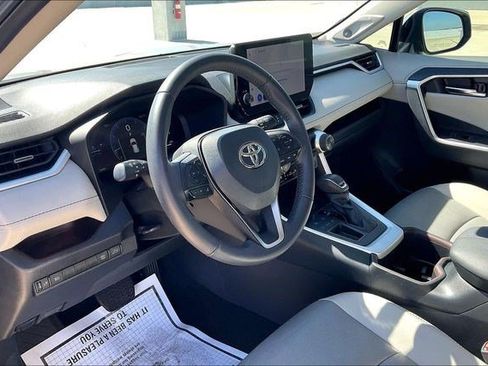 Used 2024 Toyota RAV4 Limited image 16