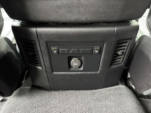 Used 2016 RAM 3500 Laramie w/ Snow Chief Group image 37