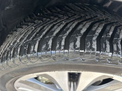 Used 2019 Subaru Ascent Limited image 4