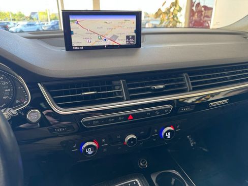 Used 2018 Audi Q7 3.0T Premium AWD/4WD image 21
