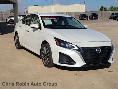 Used 2023 Nissan Altima 2.5 SV