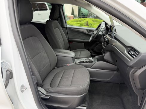 Certified 2024 Ford Escape Active FWD image 30