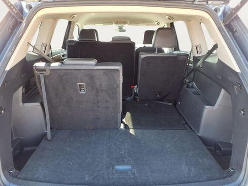 Used 2024 Volkswagen Atlas SE image 24