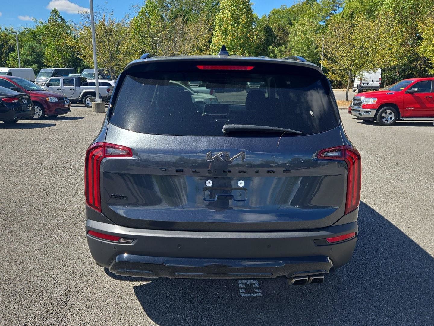 Used 2022 Kia Telluride SX w/ SX Prestige Package AWD/4WD image 6