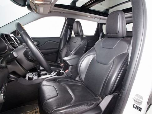 Used 2021 Jeep Cherokee Limited AWD/4WD image 17