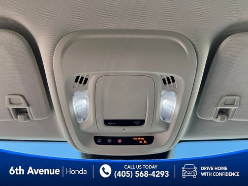Used 2025 Buick Envision Sport Touring AWD/4WD image 41