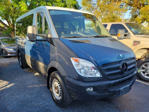 Used 2013 Mercedes-Benz Sprinter 2500 image 2