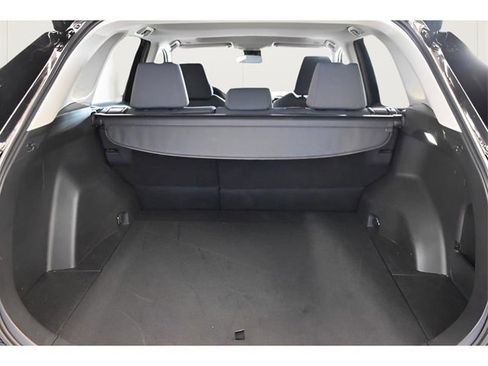 Used 2025 Toyota RAV4 XLE image 18