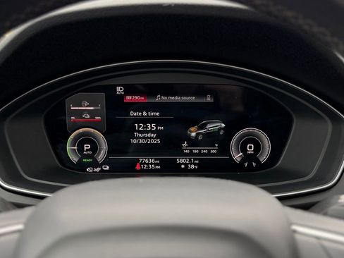 Used 2021 Audi Q5 e Premium Plus w/ Premium Plus Package image 9