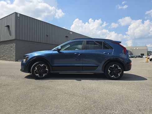 Used 2024 Kia Niro Wind w/ Wind Preserve Package FWD image 13