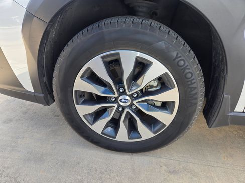 Used 2023 Subaru Outback Touring XT AWD/4WD image 10