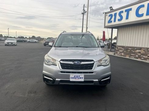 Used 2017 Subaru Forester 2.5i Premium w/ All-Weather Package AWD/4WD image 2