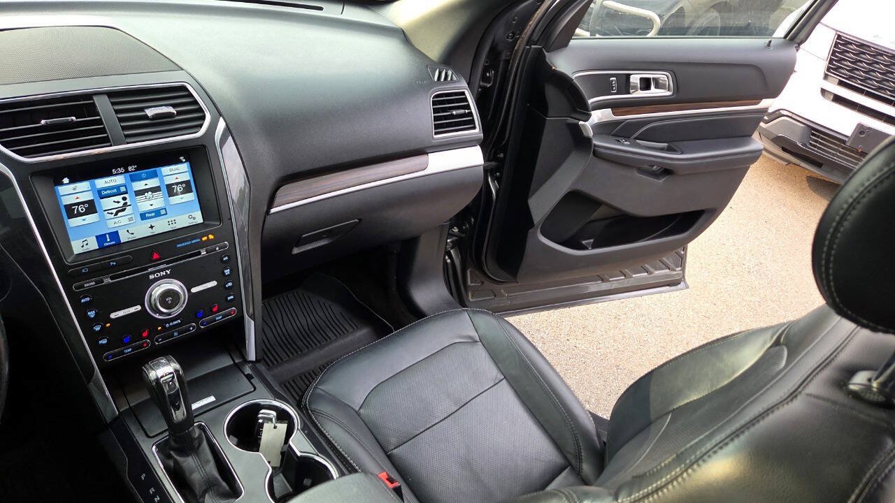 Used 2017 Ford Explorer Limited AWD/4WD image 40