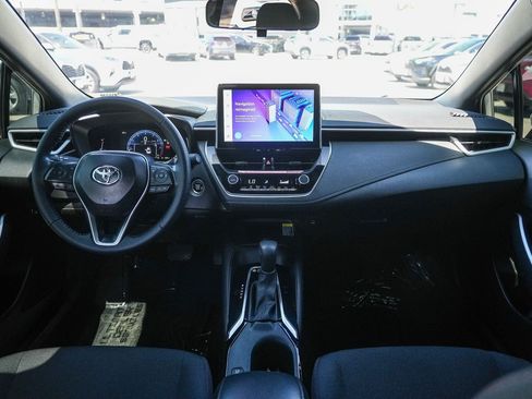 Certified 2025 Toyota Corolla SE w/ SE Premium Package FWD image 12