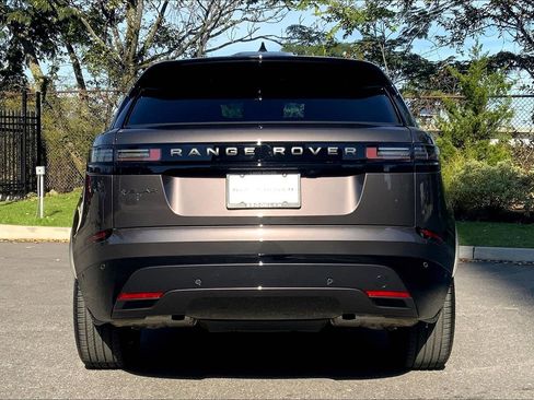 Used 2026 Land Rover Range Rover Velar Dynamic SE image 4