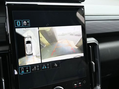 New 2026 GMC Acadia AT4 w/ Luxury Package AWD/4WD image 29