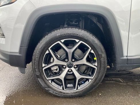 New 2026 Jeep Compass Limited image 16