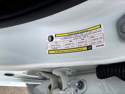 Used 2019 Jeep Grand Cherokee Altitude image 34