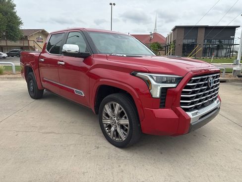 Used 2024 Toyota Tundra Capstone AWD/4WD image 7