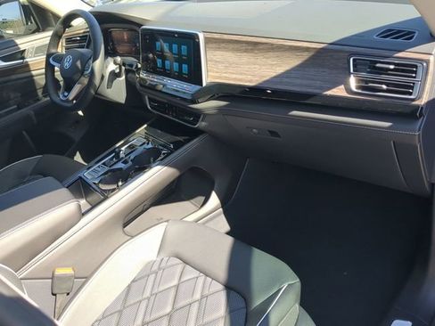 New 2026 Volkswagen Atlas SEL Premium R-Line AWD/4WD image 13